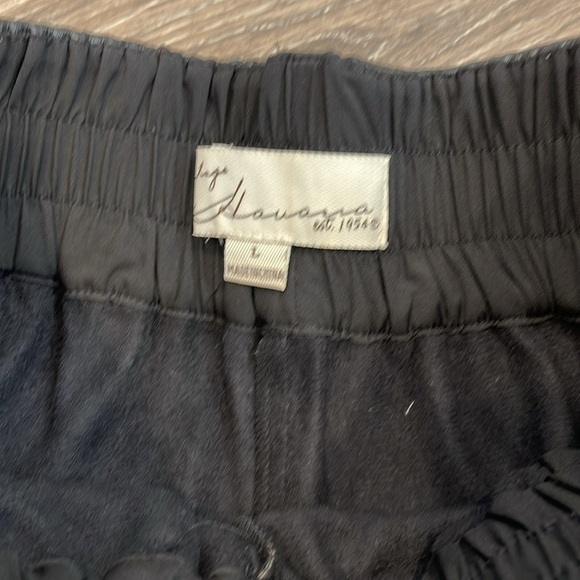 Vintage Havana “Leather” Shorts with side hidden pockets - Picture 2 of 3